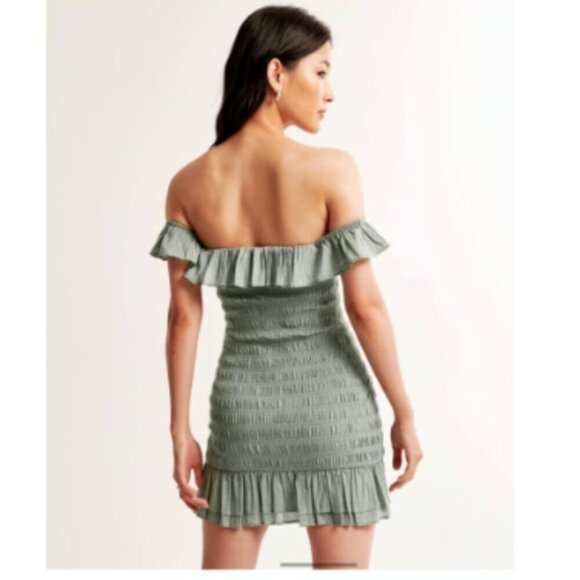 Abercrombie & Fitch Smocked Off The Shoulder Mini Dress Sage Green NWT Sz M Tall - Picture 2 of 8
